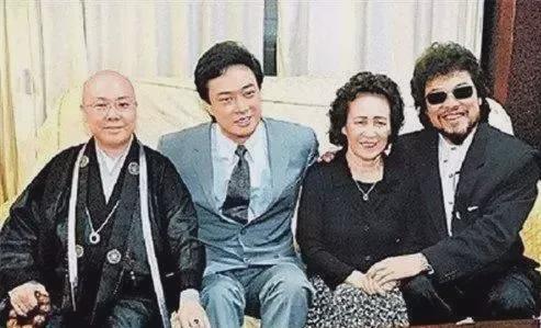 星哥哥是大佬他却被人看作是同性恋OG真人游戏最污主持人：姐姐是艳(图10)